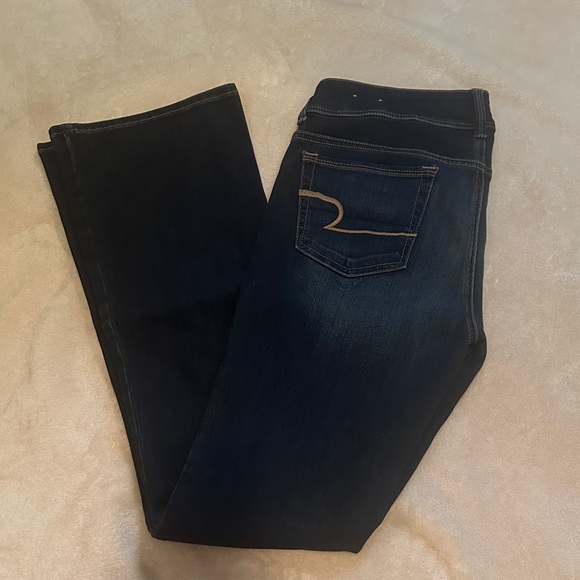 🏡NWOT American Eagle Outfitters Dark Indigo Kick Boot Jeans - Picture 1 of 3